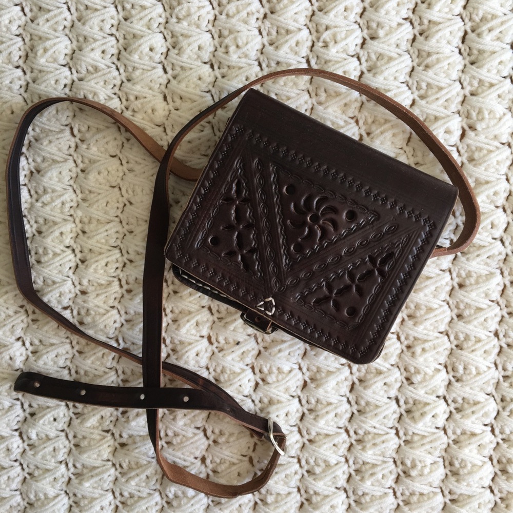Morocco dark brown leather crossbody bag